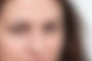 Camila, 44