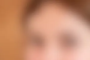 Ana, 22